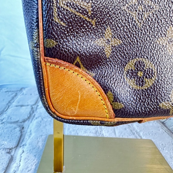 Authentic Louis Vuitton Monogram Marly Dragonne PM - Picture 10 of 15